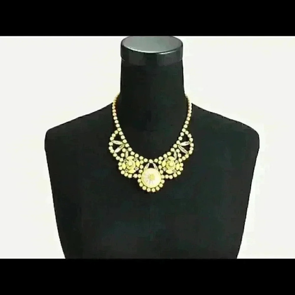 J Crew Radiant Blooms Statement Necklace in Citron - Picture 3 of 4